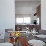 Villa Aria - *