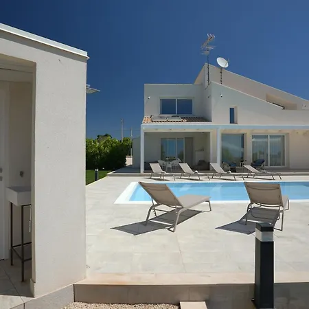 Aria - Villa *
