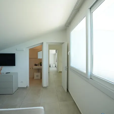 Aria -